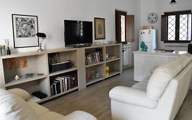 Le Radici Home